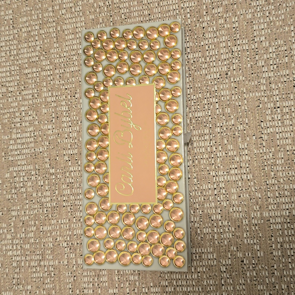 ANASTASIA Carli Bybel Eyeshadow Palette